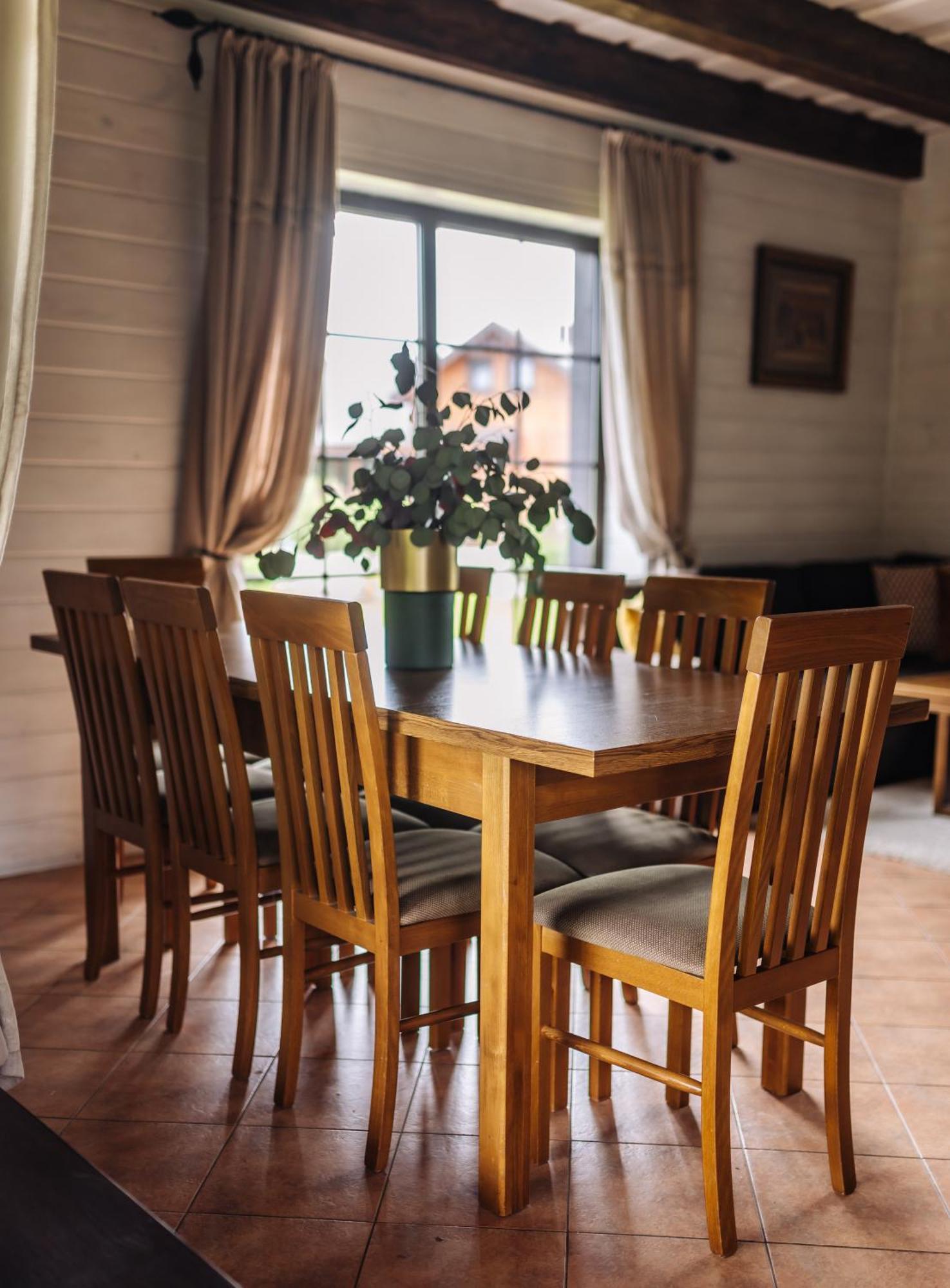5 Stories Guest House Inkartai Bagian luar foto
