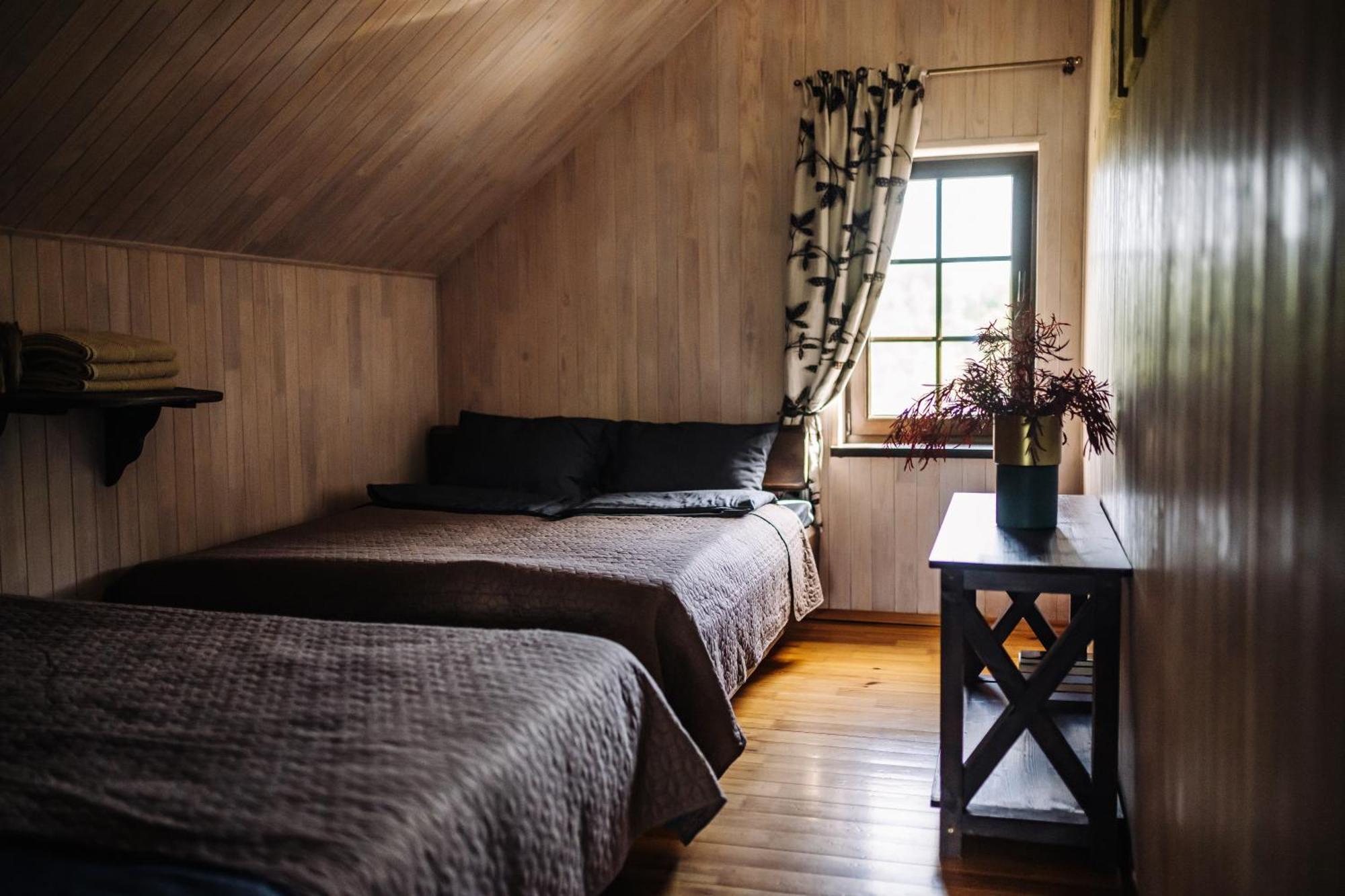 5 Stories Guest House Inkartai Bagian luar foto